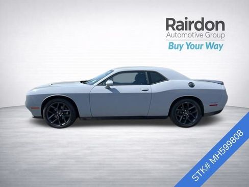 Used 2021 Dodge Challenger SXT w/ Blacktop Package RWD image 4