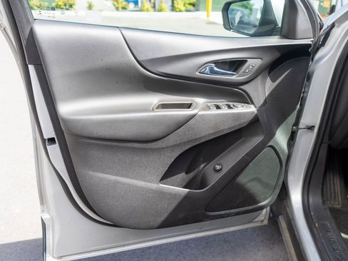 Used 2021 Chevrolet Equinox LT AWD/4WD image 24