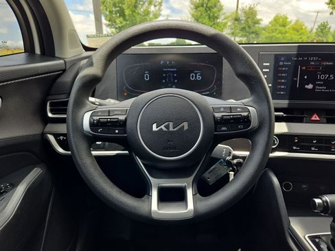 Used 2023 Kia Sportage LX FWD image 20