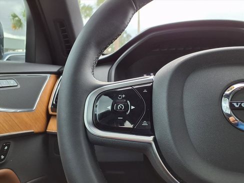 Used 2024 Volvo XC90 B6 Plus w/ Protection Package Premier image 30