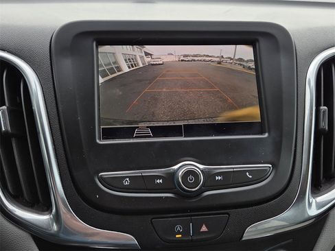 Used 2023 Chevrolet Equinox LS image 11