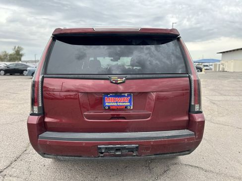 Used 2019 Cadillac Escalade Premium Luxury image 6