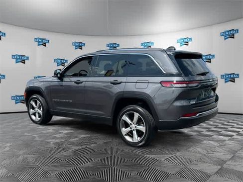 Certified 2022 Jeep Grand Cherokee Limited image 4