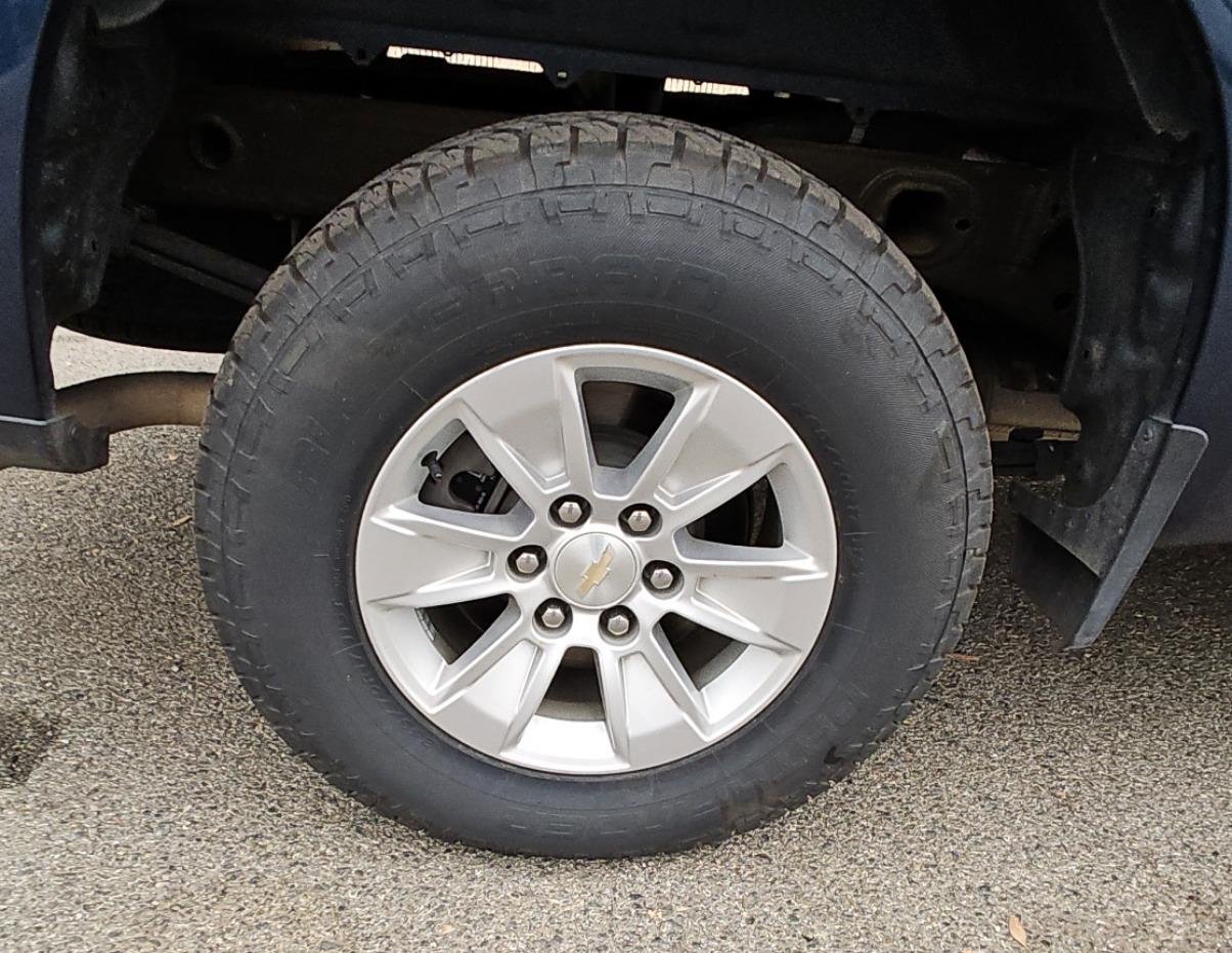 Used 2021 Chevrolet Silverado 1500 LT RWD image 16