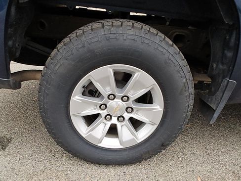 Used 2021 Chevrolet Silverado 1500 LT RWD image 16