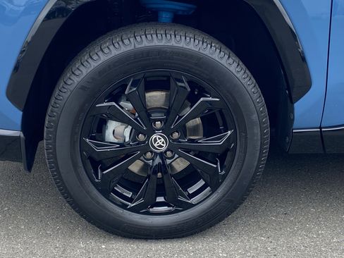 Certified 2022 Toyota RAV4 XSE AWD/4WD image 8