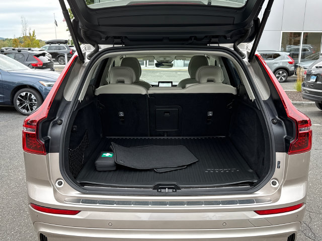 Certified 2026 Volvo XC60 B5 Ultra AWD/4WD image 25