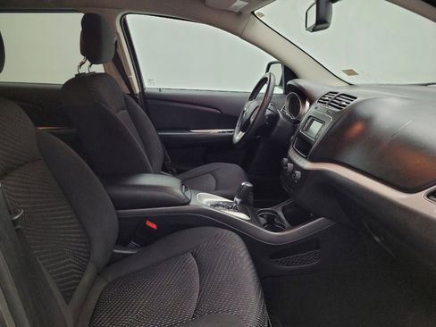 Used 2017 Dodge Journey SE w/ Flexible Seating Group FWD image 21