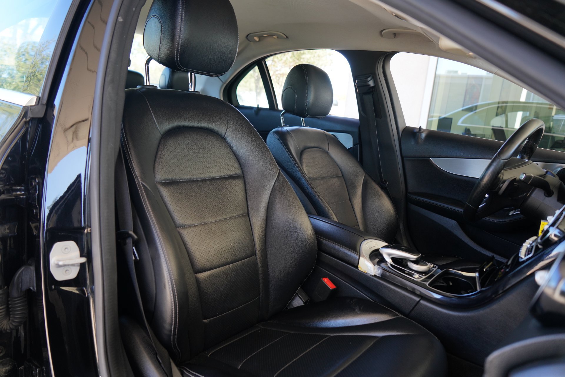 Used 2016 Mercedes-Benz C 300 Sedan image 26