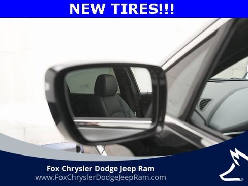 Used 2024 Buick Enclave Essence w/ LPO, Floor Liner Package image 25