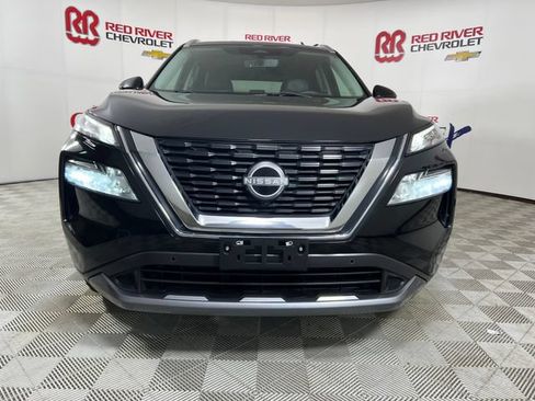 Used 2023 Nissan Rogue SL w/ SL Premium Package FWD image 2