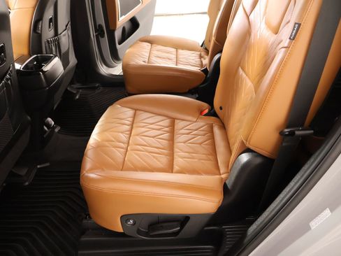 Used 2025 Kia Telluride SX Prestige X-Line image 13