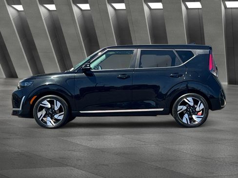 Used 2024 Kia Soul GT-Line FWD image 7