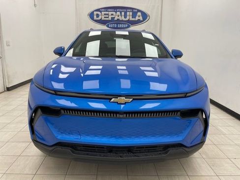 New 2026 Chevrolet Equinox EV LT AWD/4WD image 17
