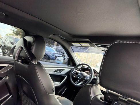 Used 2025 Jaguar F-PACE R-Dynamic S AWD/4WD image 10