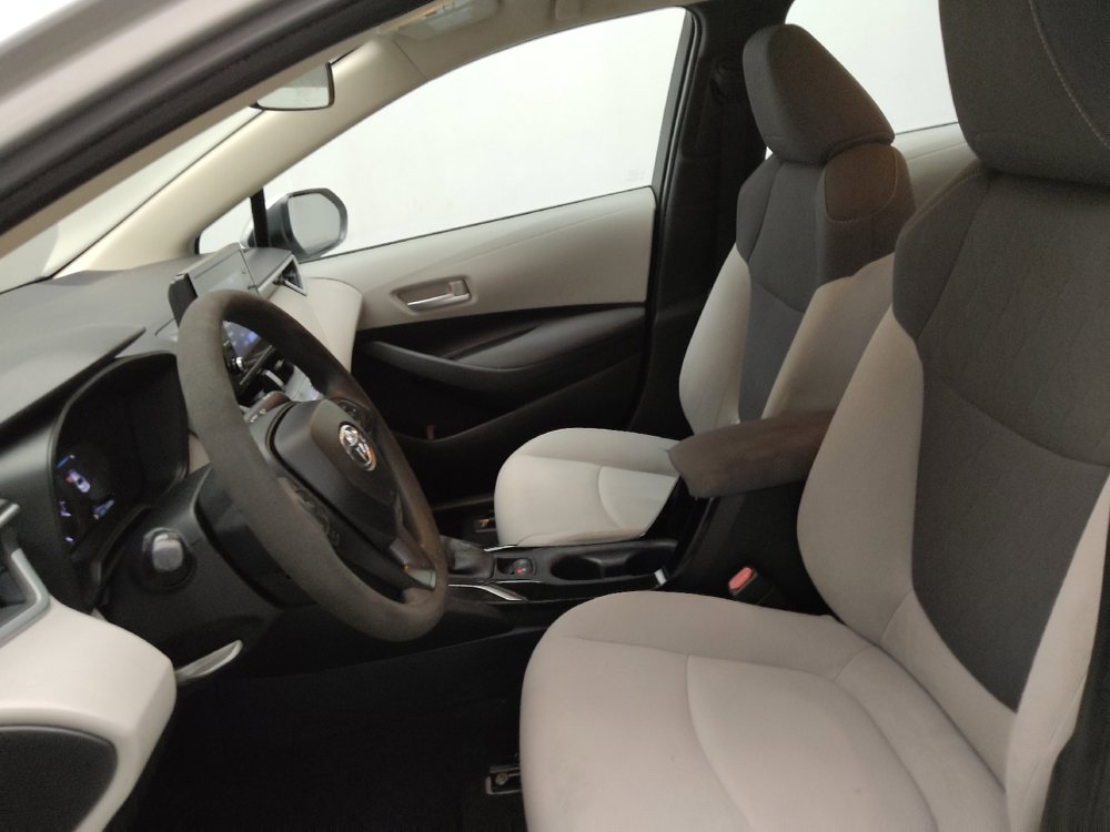 Used 2020 Toyota Corolla L FWD image 17