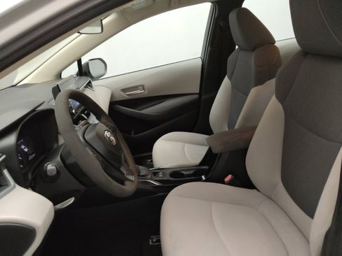 Used 2020 Toyota Corolla L FWD image 17