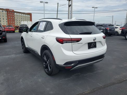 Used 2022 Buick Envision Essence w/ Technology Package I FWD image 2