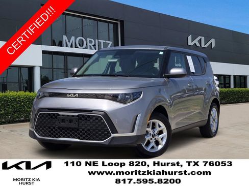 Certified 2025 Kia Soul LX w/ LX Technology Package FWD image 2