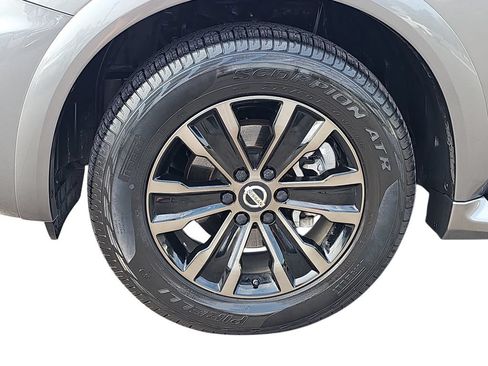 Used 2020 Nissan Armada Platinum w/ Captain's Chairs Package RWD image 31