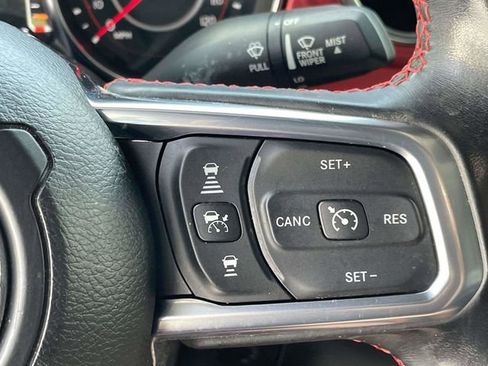 Used 2021 Jeep Gladiator Rubicon AWD/4WD image 18