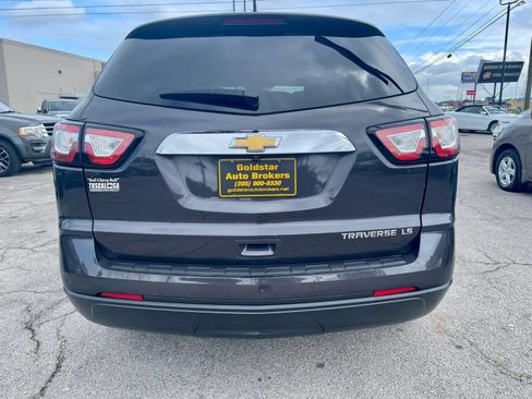 Used 2016 Chevrolet Traverse LS FWD image 3