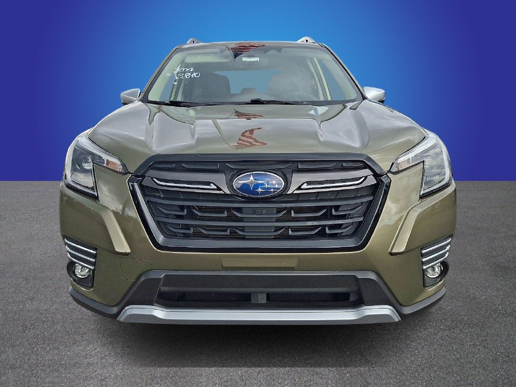 Used 2024 Subaru Forester Touring w/ Convenience Package AWD/4WD image 2