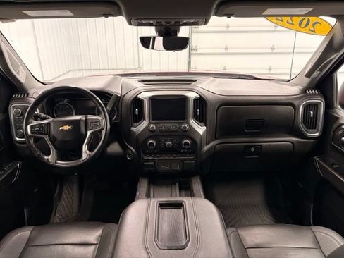 Used 2022 Chevrolet Silverado 1500 LTZ w/ LTZ Premium Package AWD/4WD image 13