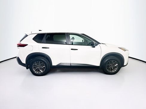 Used 2023 Nissan Rogue S image 10
