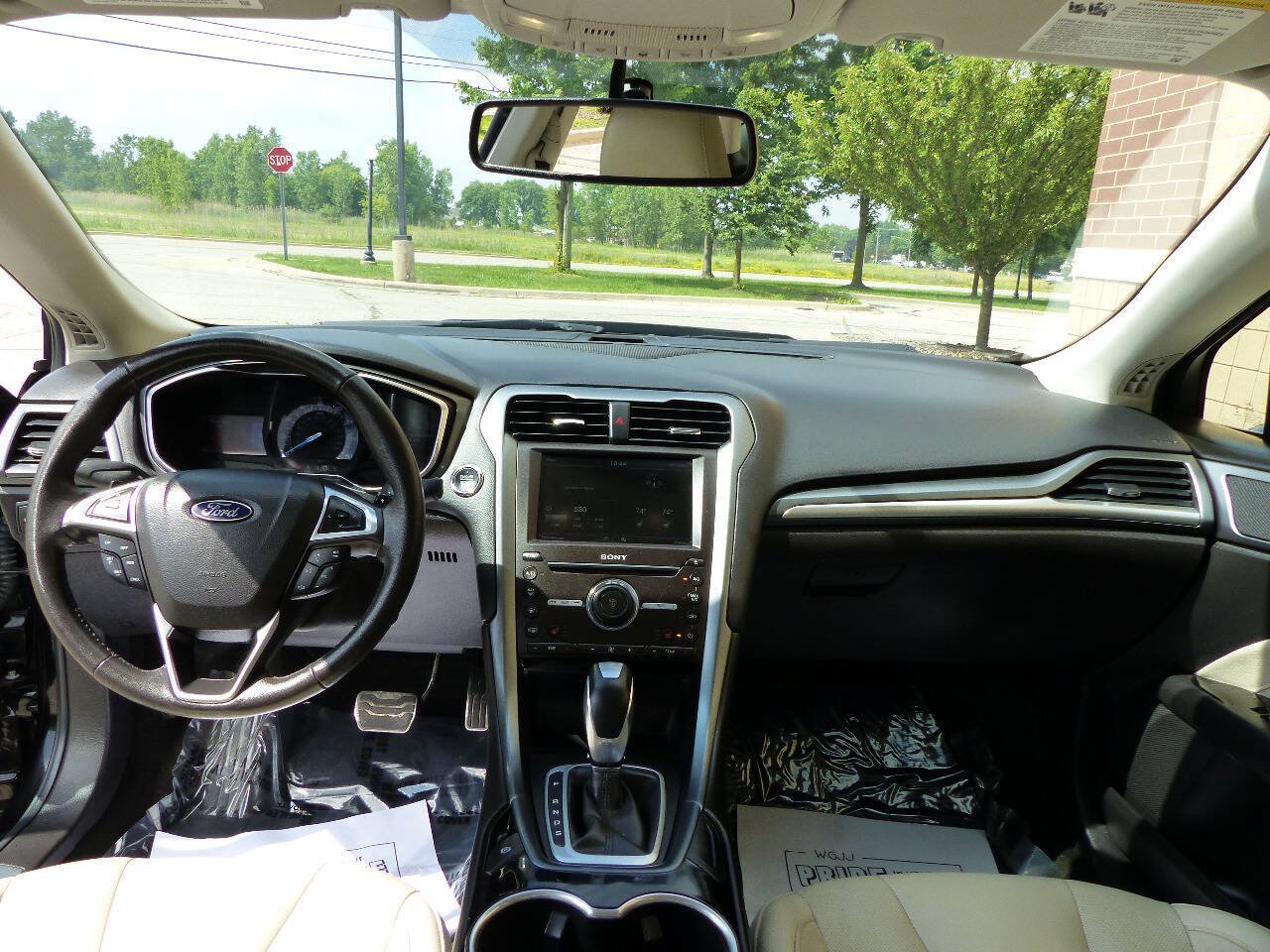 Used 2016 Ford Fusion Titanium FWD image 37