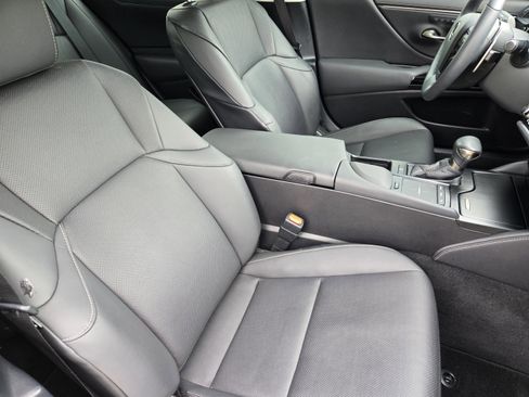 Certified 2022 Lexus ES 350 w/ Premium Package FWD image 10