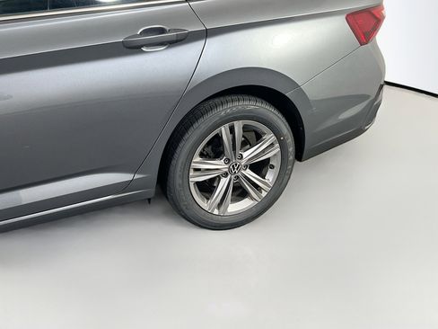 Used 2022 Volkswagen Jetta SE image 29