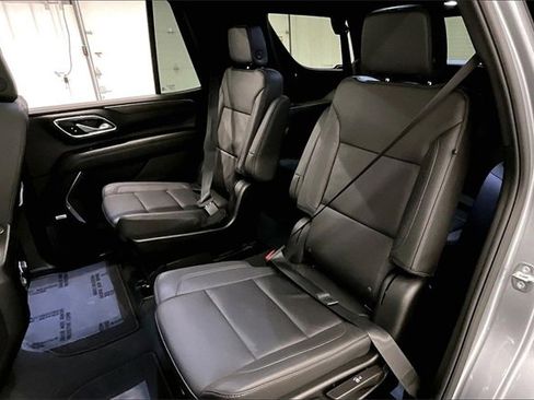 Used 2024 Chevrolet Tahoe Z71 w/ Luxury Package image 21