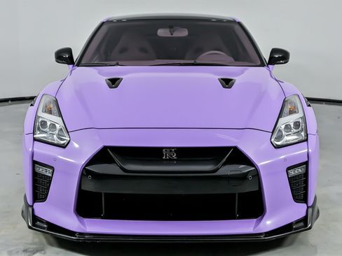 Used 2020 Nissan GT-R Premium AWD/4WD image 5