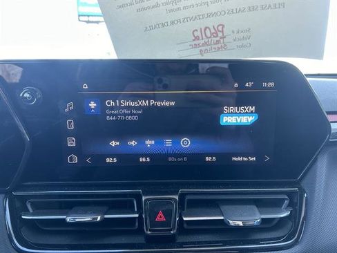 Used 2025 Chevrolet TrailBlazer RS w/ Driver Confidence Package image 16