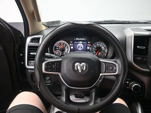 Used 2020 RAM 1500 Big Horn AWD/4WD image 11