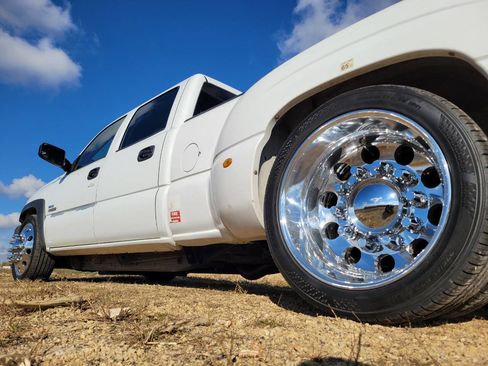 Used 2007 Chevrolet Silverado 3500 2WD Crew Cab w/ Heavy-Duty Power Package image 5