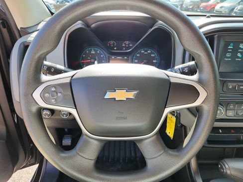 Used 2018 Chevrolet Colorado W/T w/ WT Convenience Package AWD/4WD image 18
