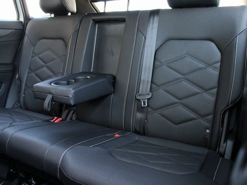 New 2026 Volkswagen Atlas Cross Sport SE image 6