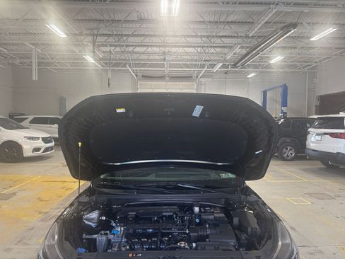 Used 2025 Kia K4 LXS image 32