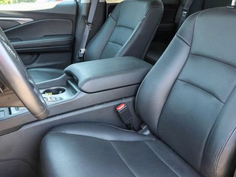 Used 2025 Honda Ridgeline RTL image 14