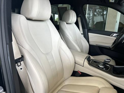 Used 2022 BMW X5 sDrive40i w/ M Sport Package RWD image 25