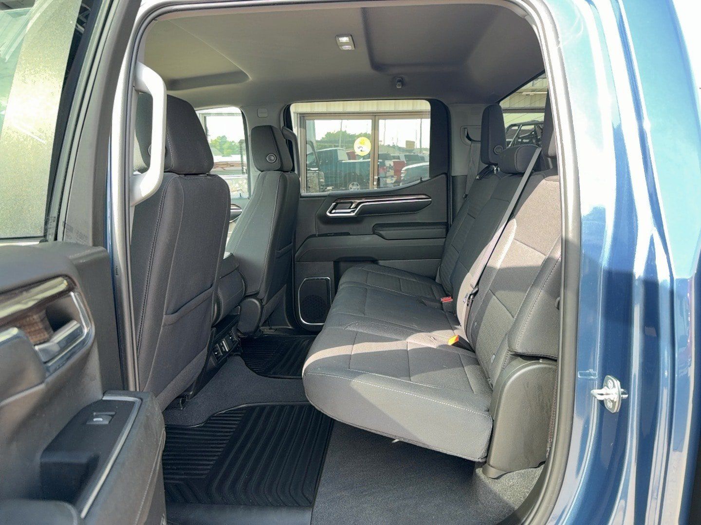 Used 2024 Chevrolet Silverado 1500 LT AWD/4WD image 20