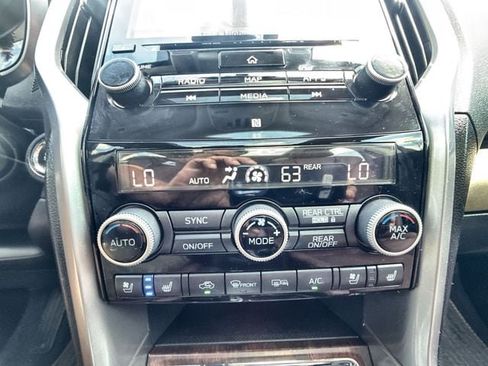 Used 2020 Subaru Ascent Touring w/ Popular Package #3 AWD/4WD image 19