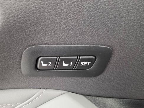 Used 2020 Toyota Avalon Limited w/ Advanced Safety Package FWD image 38