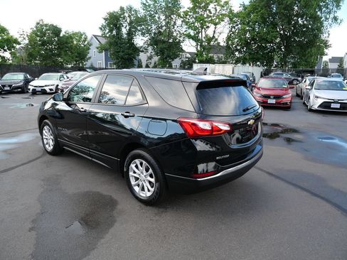 Used 2019 Chevrolet Equinox LS AWD/4WD image 5