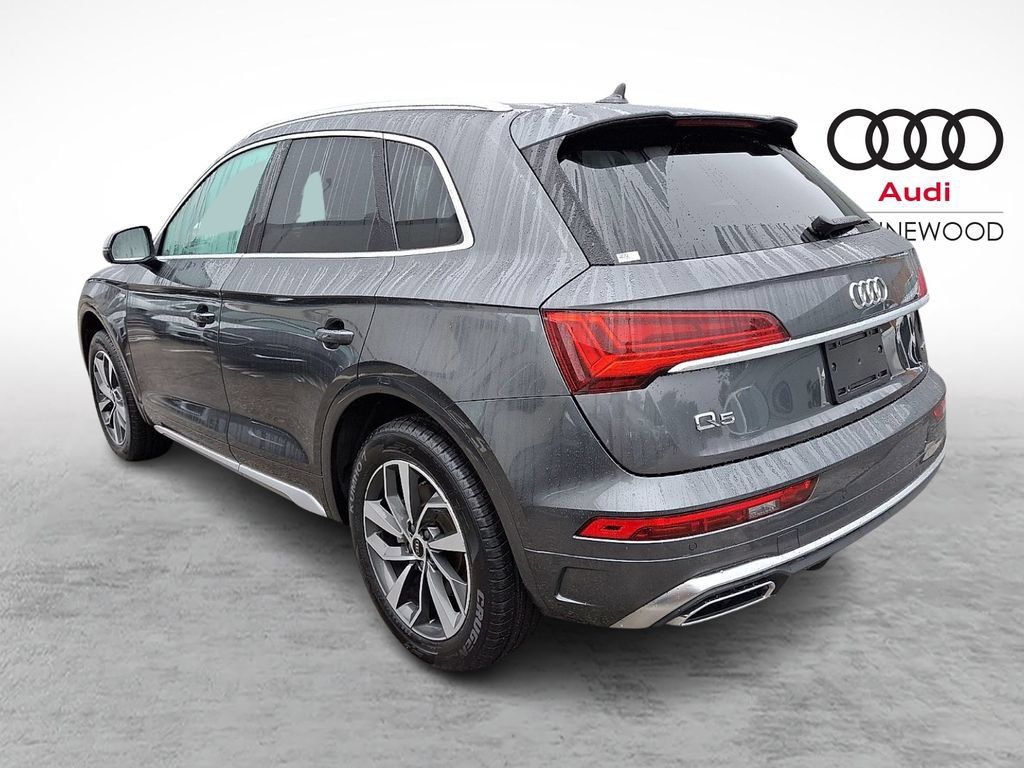 Used 2024 Audi Q5 2.0T Premium w/ Convenience Package AWD/4WD image 4