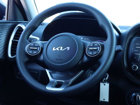 New 2025 Kia Soul LX image 7