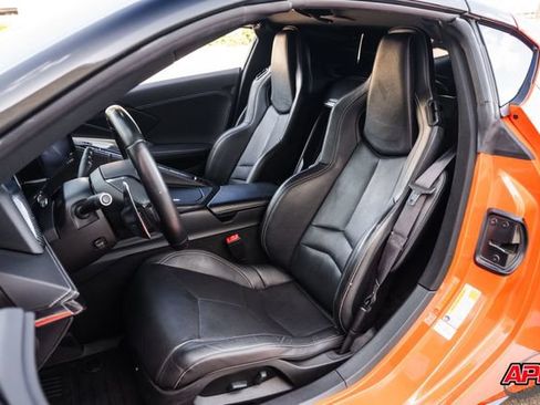 Used 2020 Chevrolet Corvette Stingray Coupe w/ 1LT RWD image 4