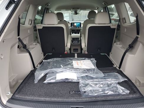 New 2026 Volkswagen Atlas SE image 9